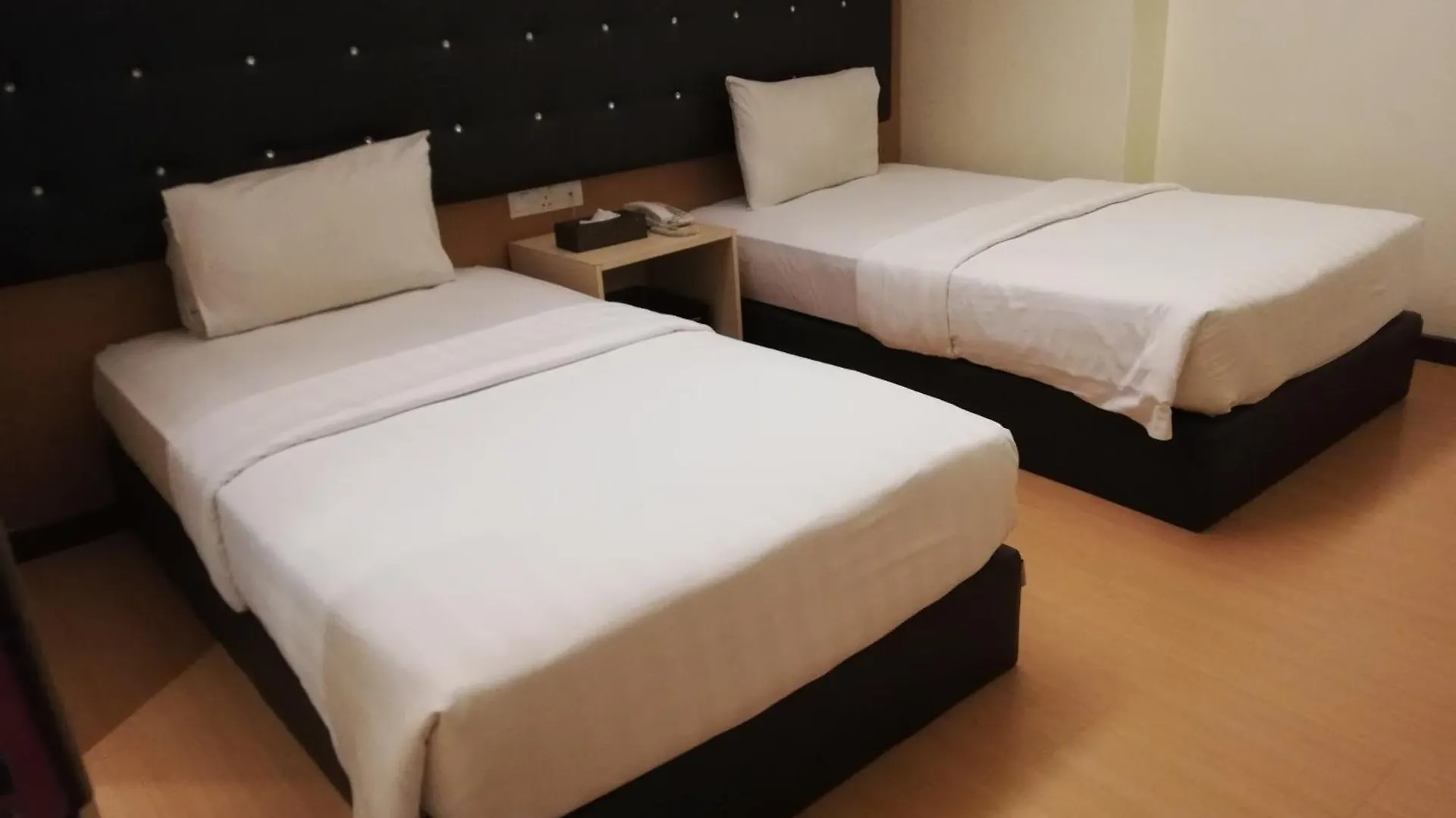 Ease Hotel Sdn Bhd Kota Kinabalu