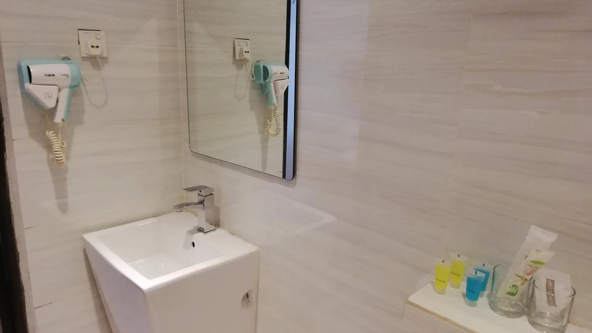 Ease Hotel Sdn Bhd Kota Kinabalu