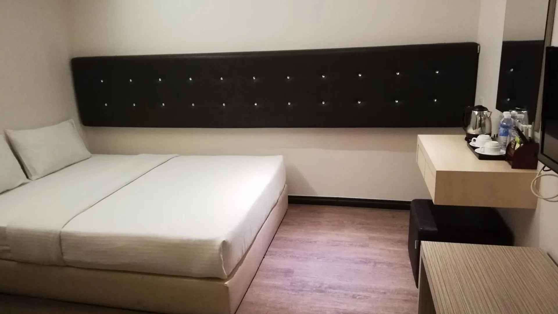 Ease Hotel Sdn Bhd Kota Kinabalu 3*,  Malaysia
