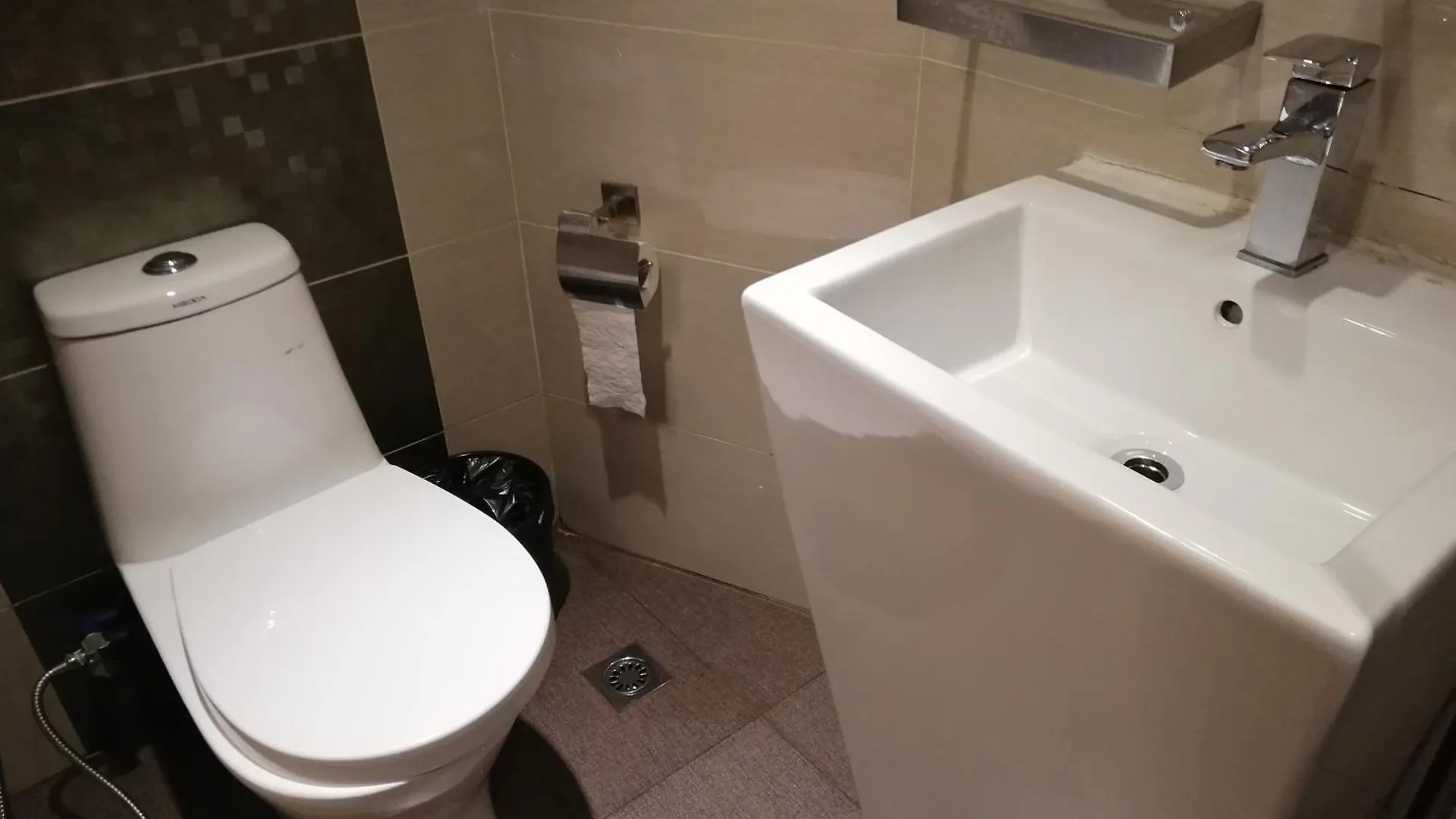 Ease Hotel Sdn Bhd Kota Kinabalu