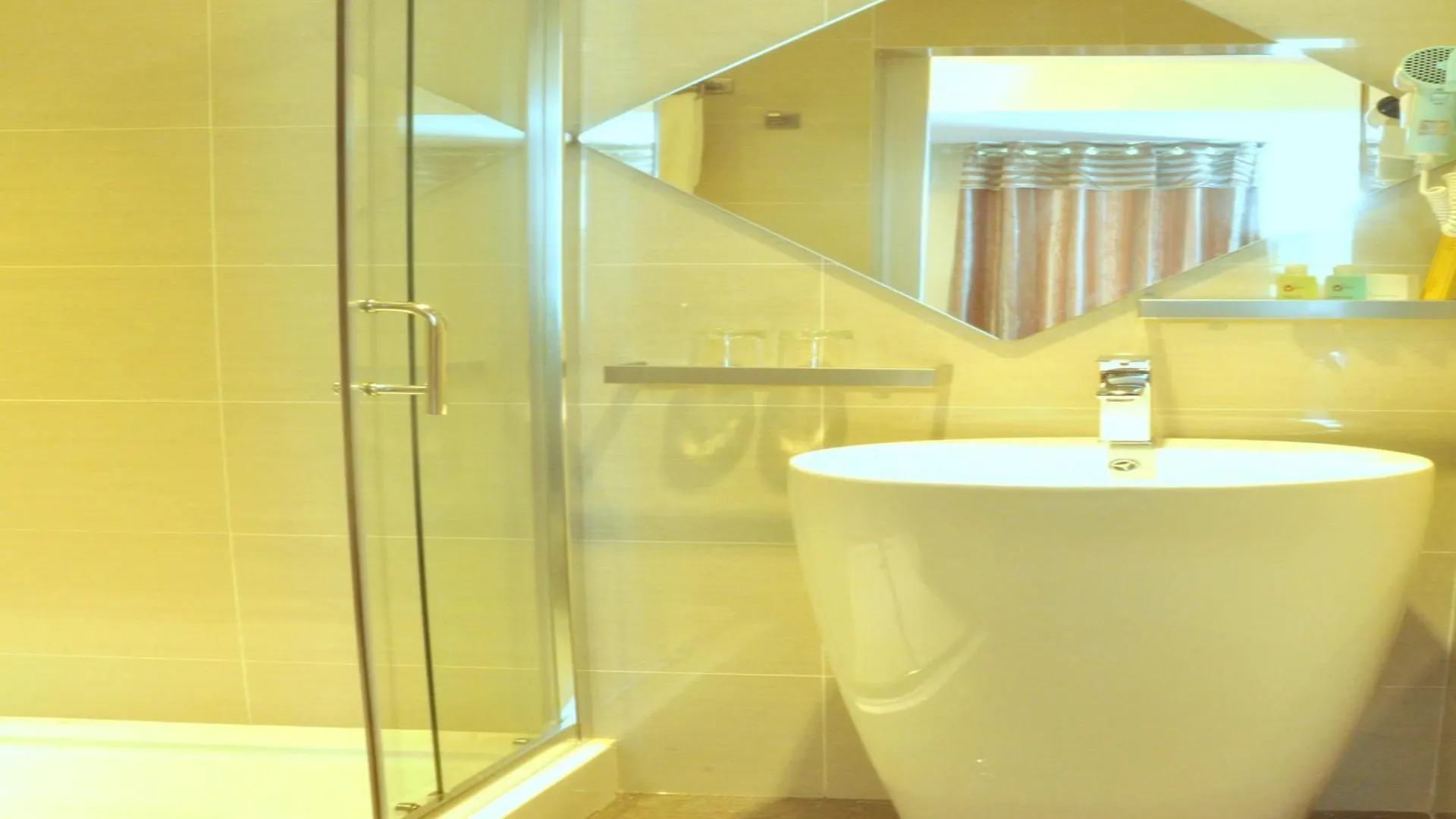 Ease Hotel Sdn Bhd Kota Kinabalu