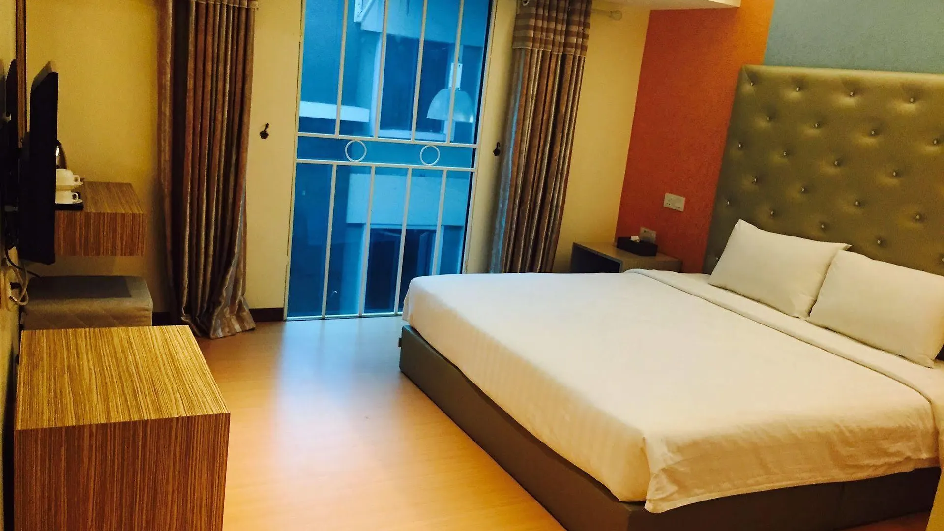Ease Hotel Sdn Bhd Kota Kinabalu